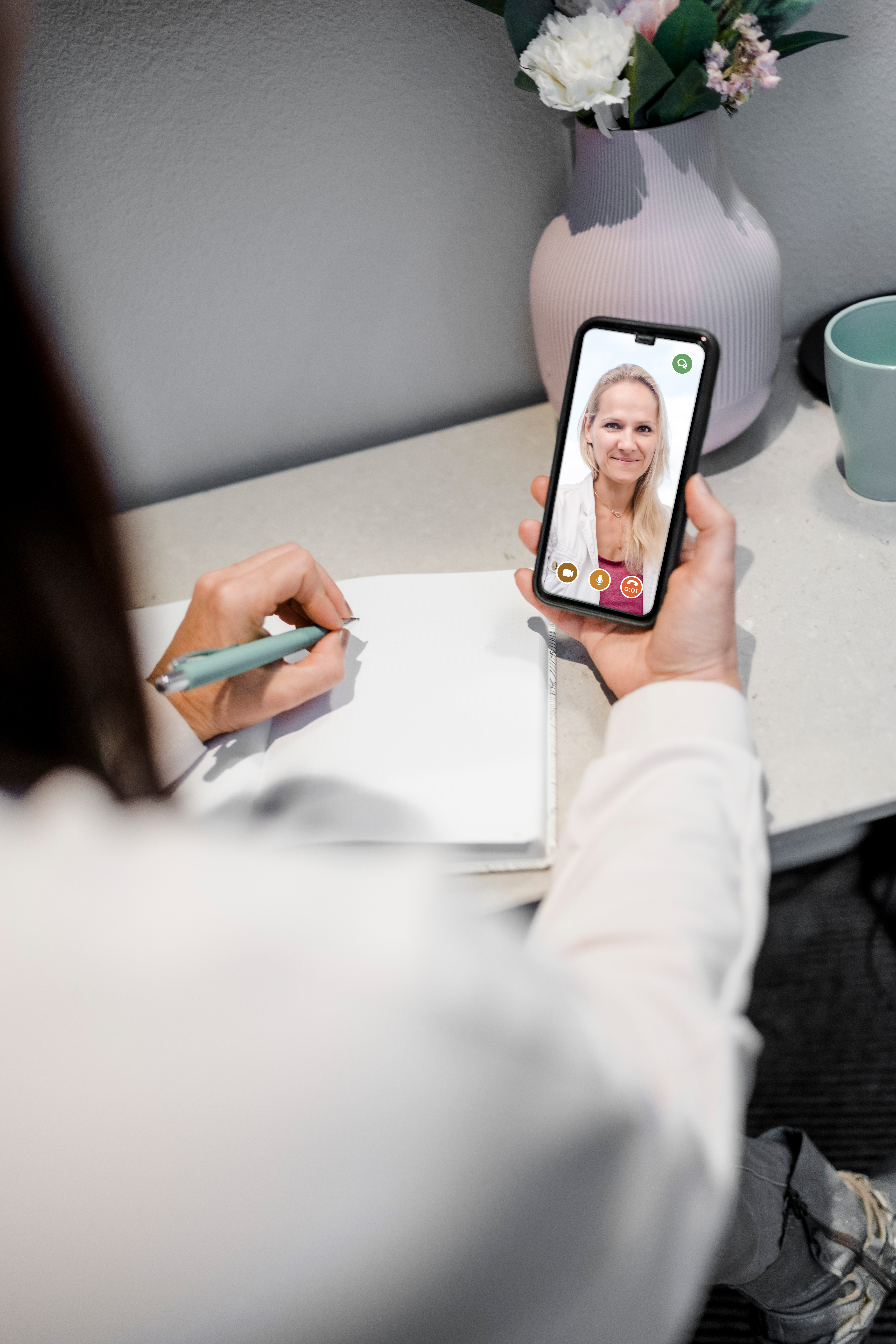 Sense of self I Mercedes-Benz Österreich Instahelp, Online Beratung