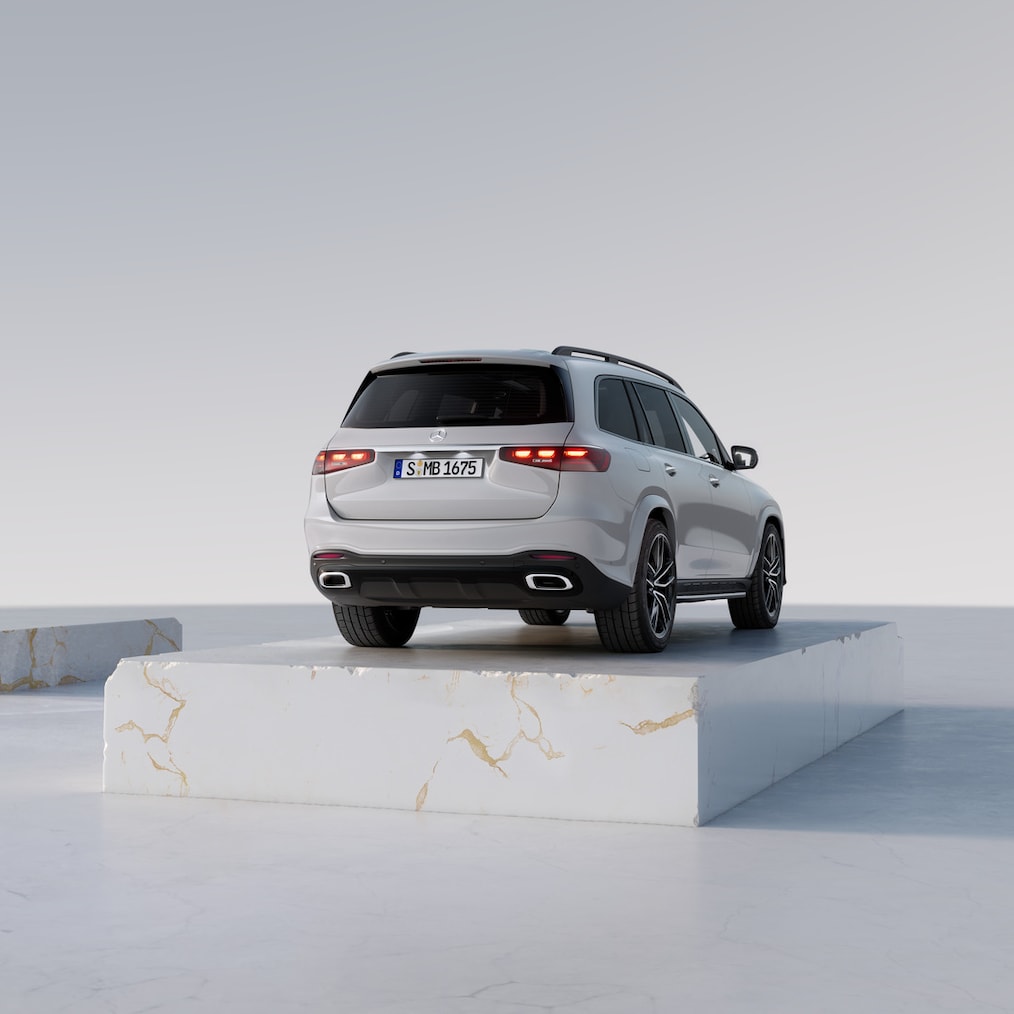 Schräge Heckansicht des Mercedes-Benz GLS.