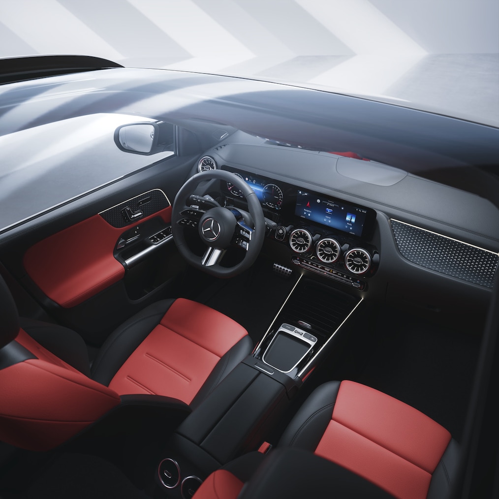 Der Mercedes-Benz GLA in einer Heckansicht.