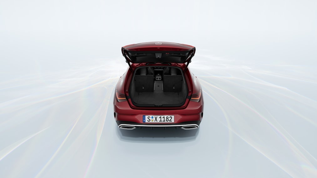 CLA Shooting Brake Heckansicht in Gepäckraum.