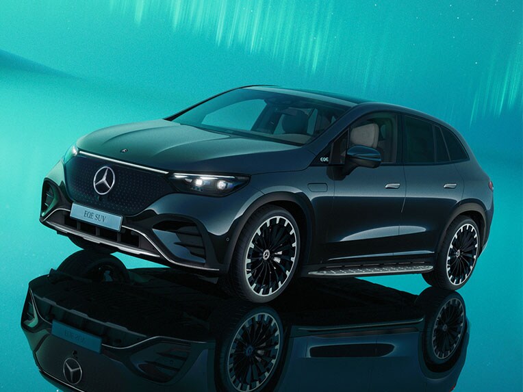 EQE SUV.