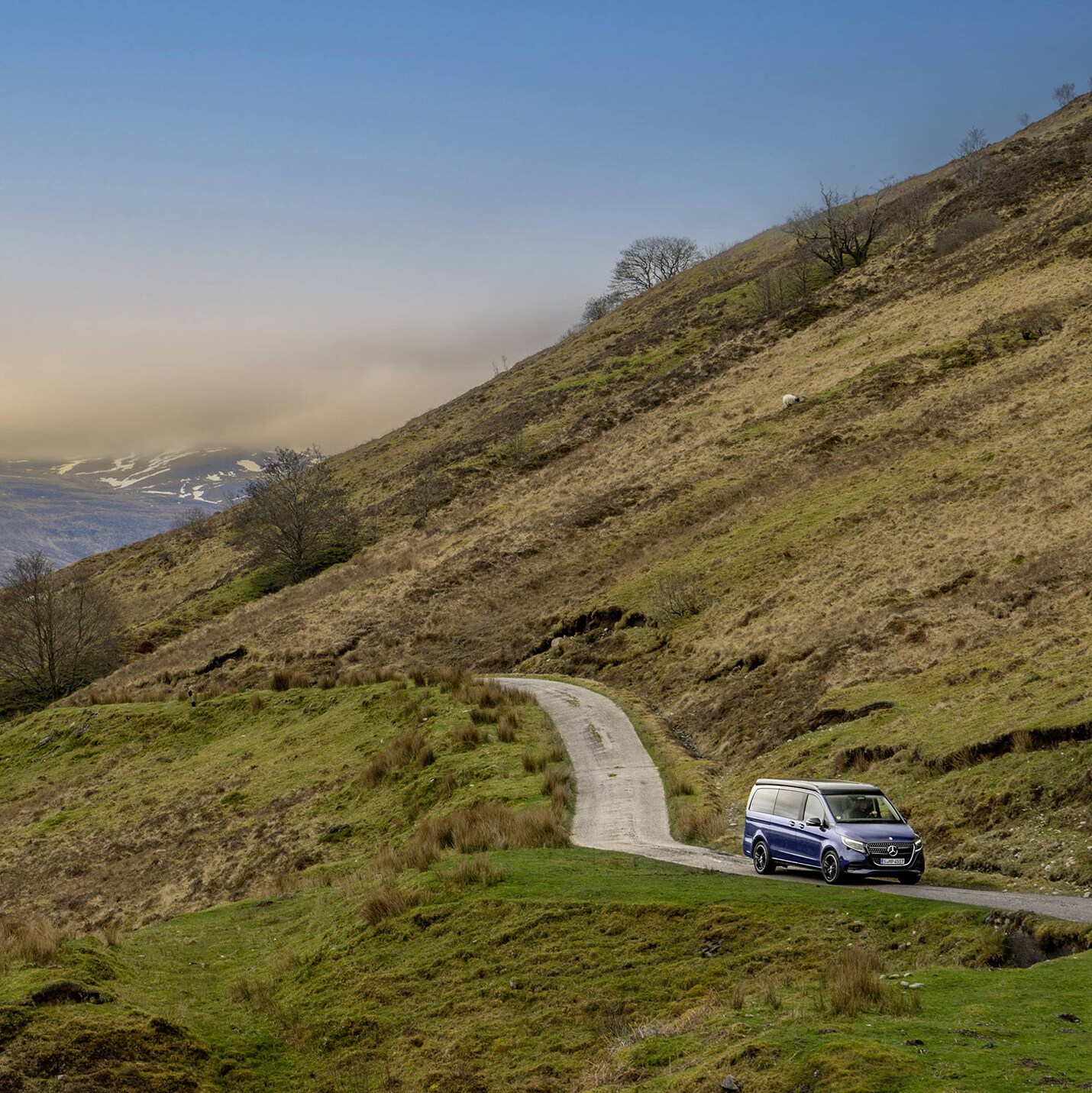 Mit dem Mercedes-Benz Marco Polo auf malerischen Bergstraßen unterwegs.