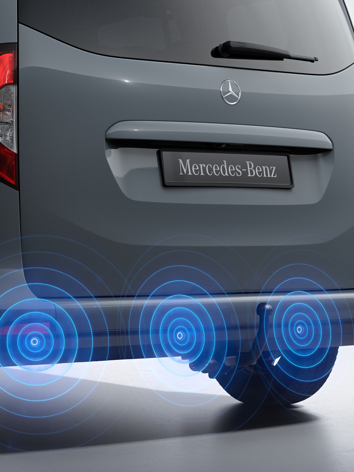 Schematische Darstellung von Fahrassistenz-Systemen anhand der T-Klasse.