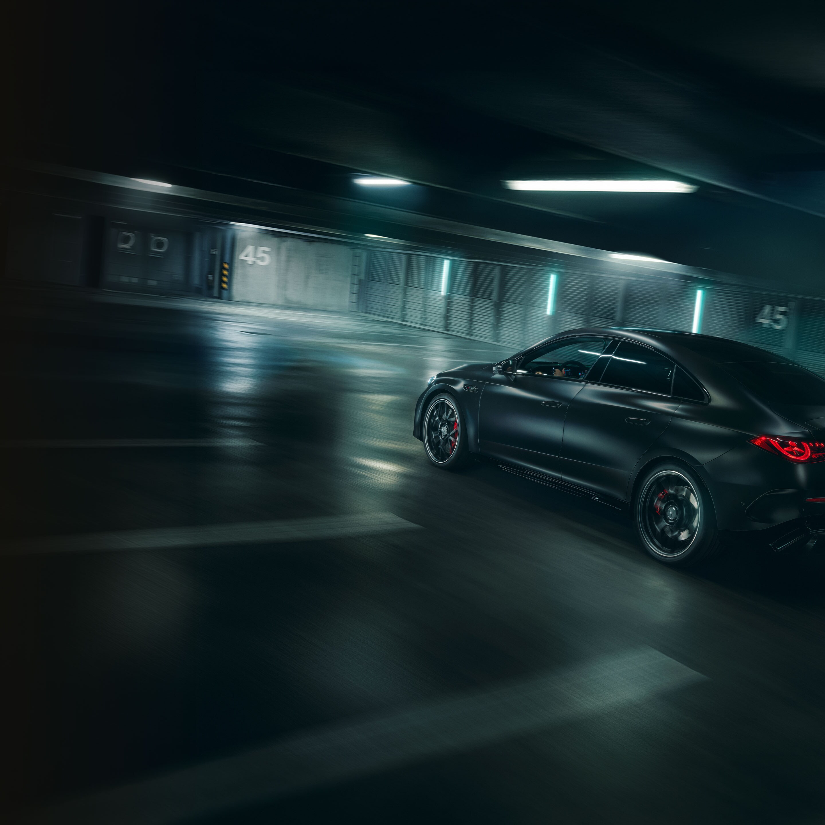 Die Performance des neuen elektrischen Mercedes-AMG CLA 45 4MATIC+.