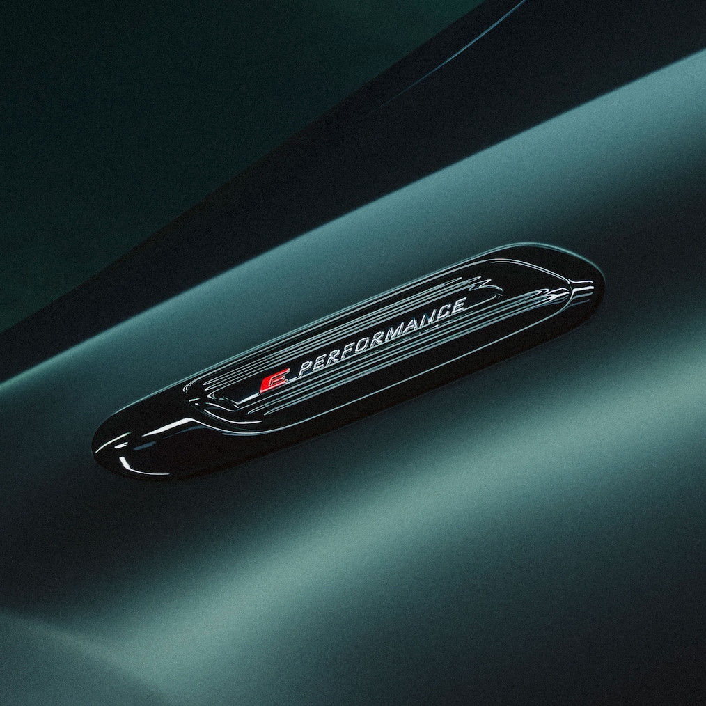 Der AMG Motor des komplett neuen elektrischen Mercedes-AMG CLA 45 4MATIC+.