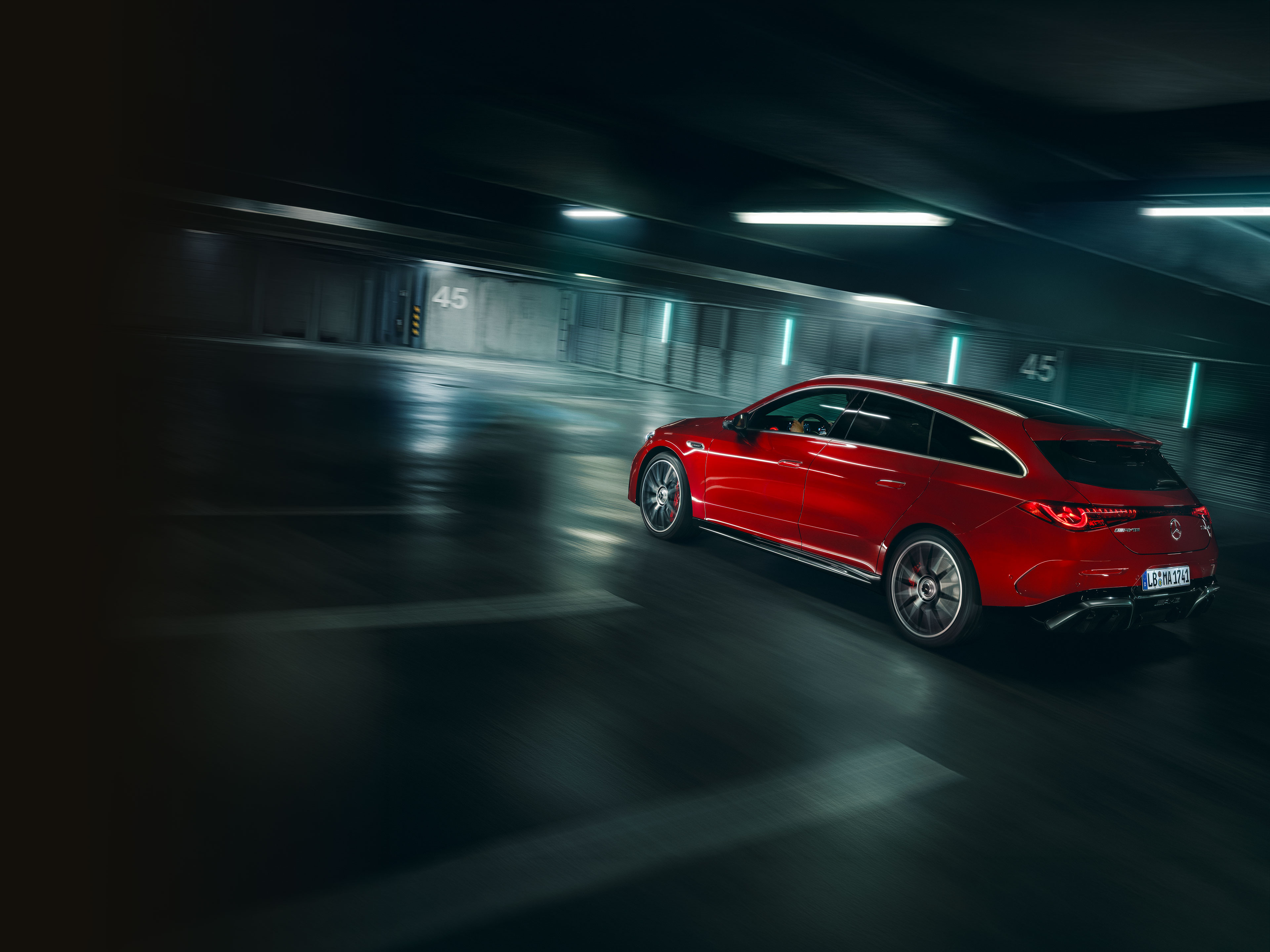 Performance | CLA Shooting Brake | Mercedes-AMG Die Performance des neuen elektrischen Mercedes-AMG CLA 45 4MATIC + Shooting Brakes.