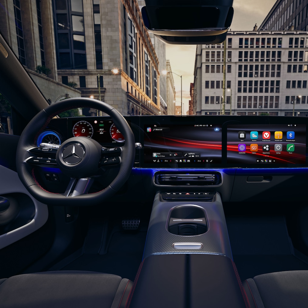 Das Cockpit mit MBUX Superscreen im Innenraum des elektrischen CLA Shooting Brake.