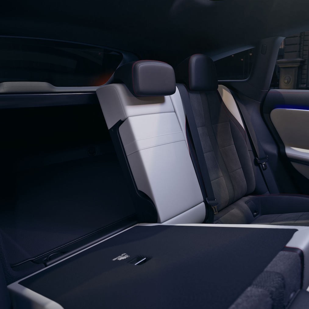 Der geräumige Innenraum des elektrischen CLA Shooting Brake.