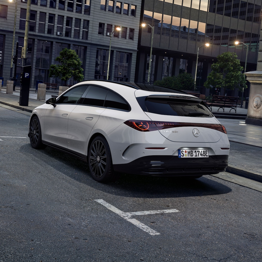 Das Heckdesign des elektrischen CLA Shooting Brake.
