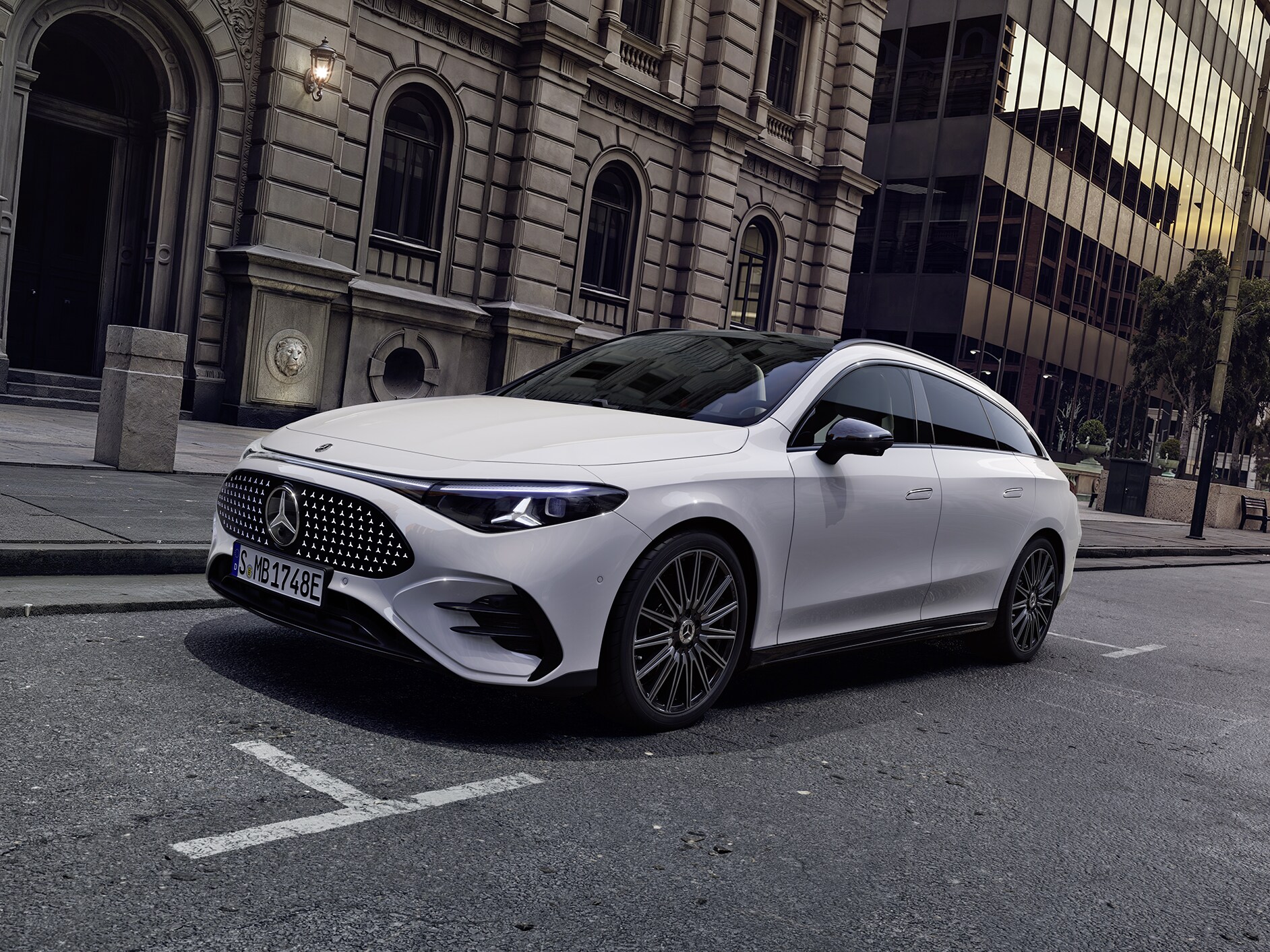 Der brandneue CLA Shooting Brake mit EQ-Technologie.
