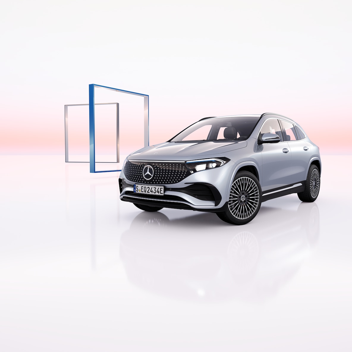 Frontale Seitenansicht eines Mercedes-Benz EQA.