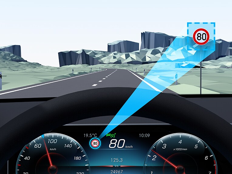 Der Verkehrszeichen-Assistent in der EQS Limousine von Mercedes-Benz