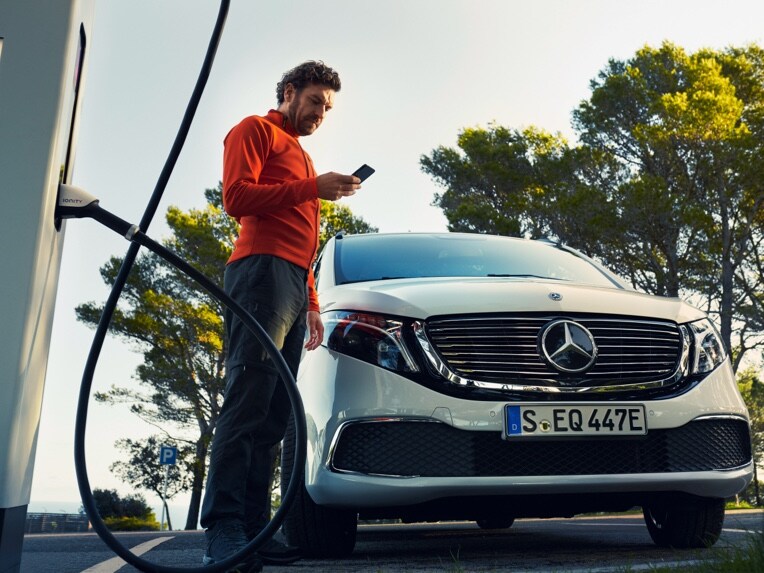 Mercedes me Charge ermöglicht den Zugang zu den Schnellladestationen des paneuropäischen Schnellladenetzes von IONITY.