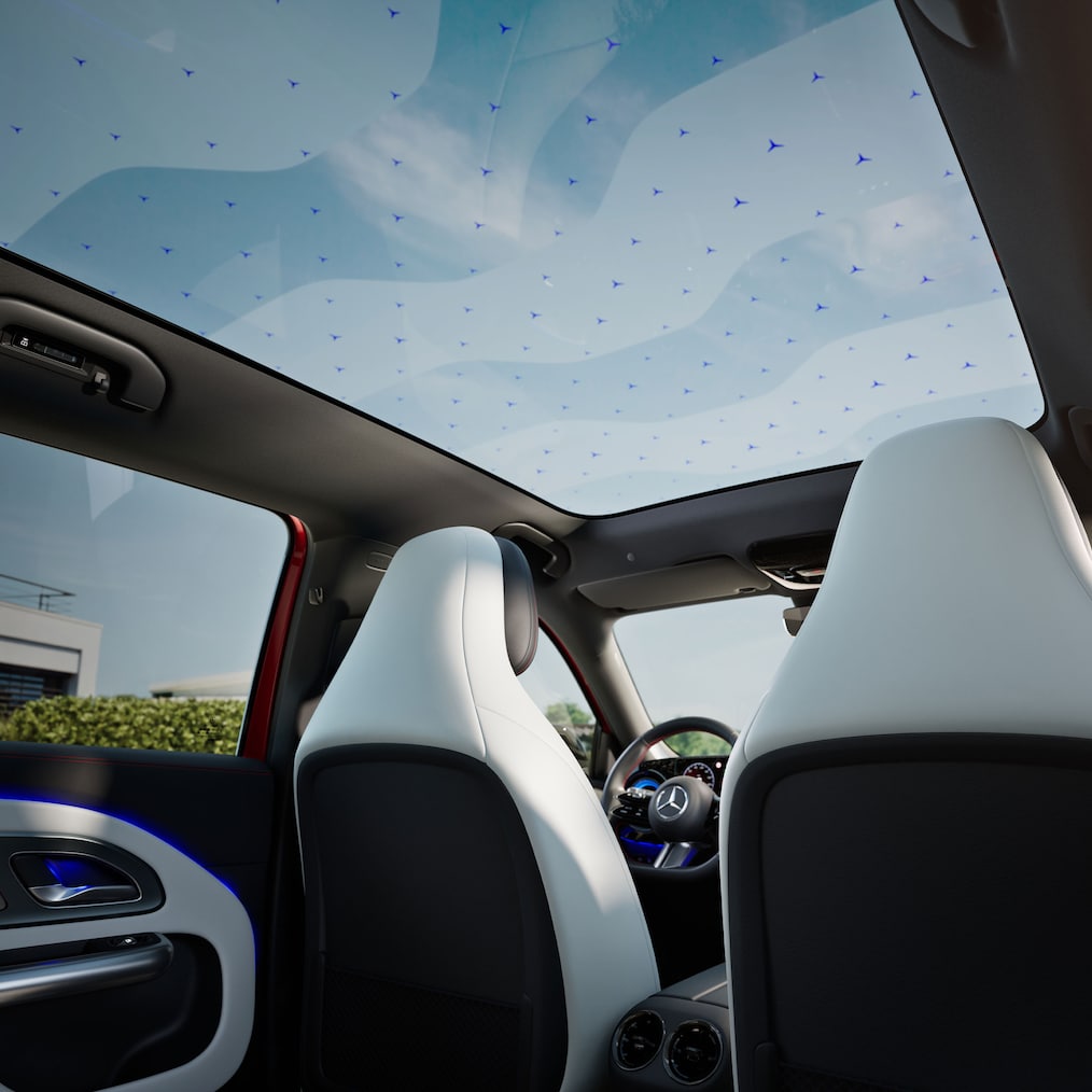 Das SKY CONTROL Panoramadach des GLB von Mercedes-Benz.