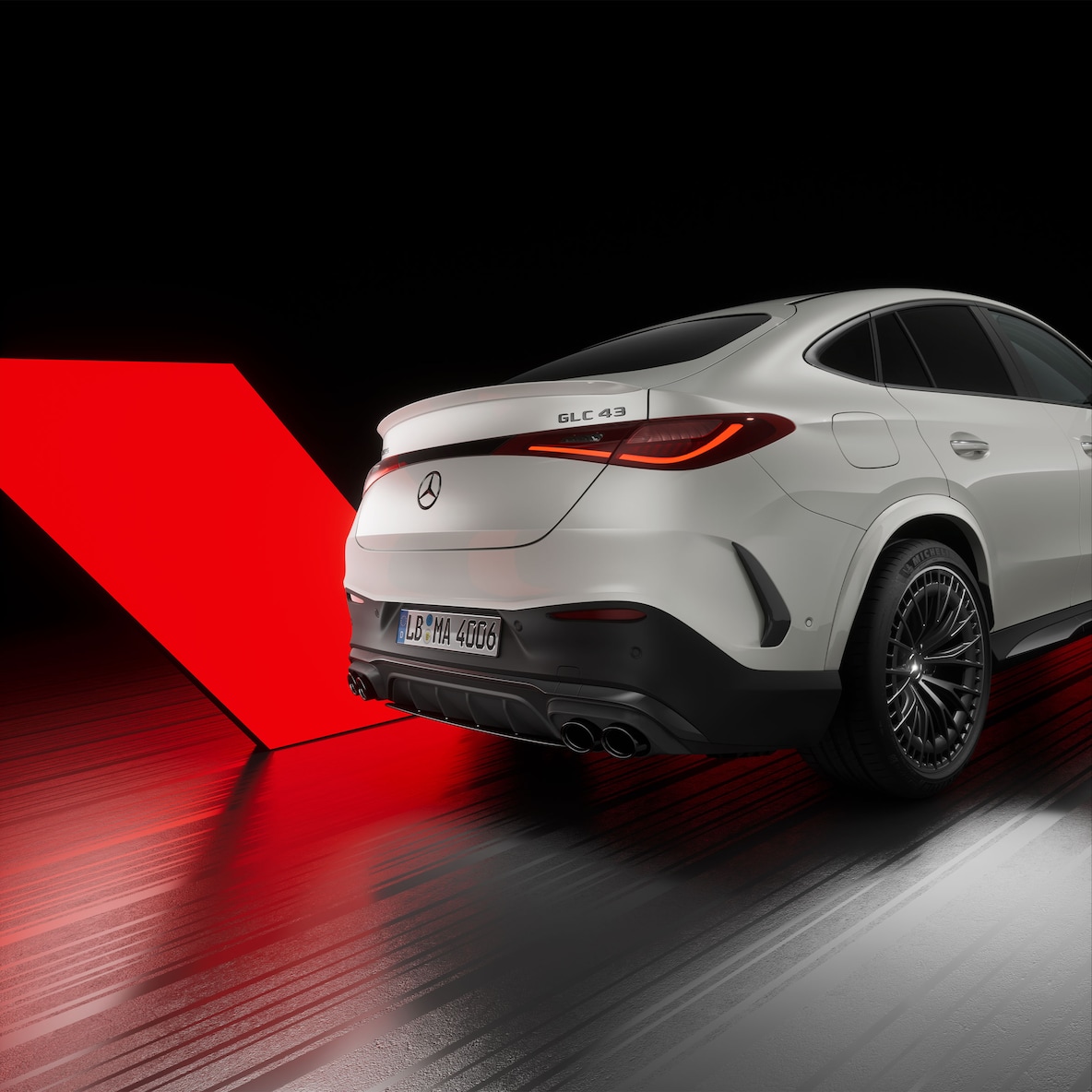 Mercedes-AMG GLC 43 Coupé in einer Ansicht von rechts hinten.