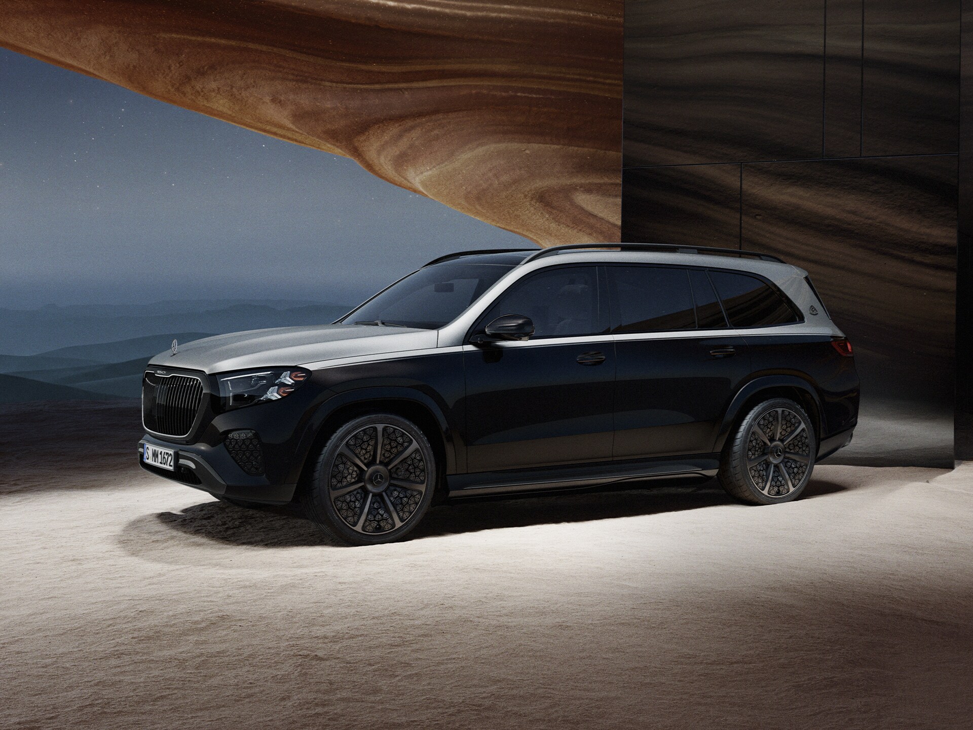 Der Mercedes-Maybach GLS Night Series in einer Frontansicht.