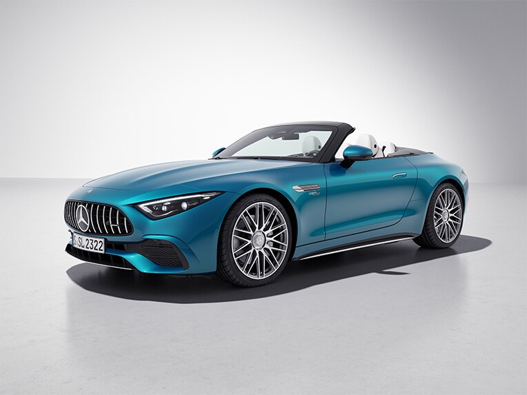 Das Exterieur des Mercedes-AMG SL Roadsters mit V8 Optik-Paket Exterieur.