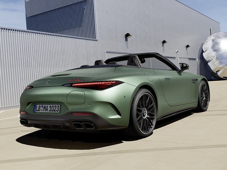 Das Heck des Mercedes-AMG SL 63 S E PERFORMANCE.