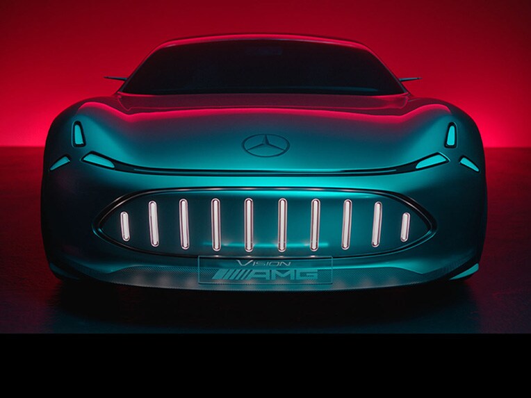 Die Front eines E PERFORMANCE Hybridmodells von Mercedes-AMG.