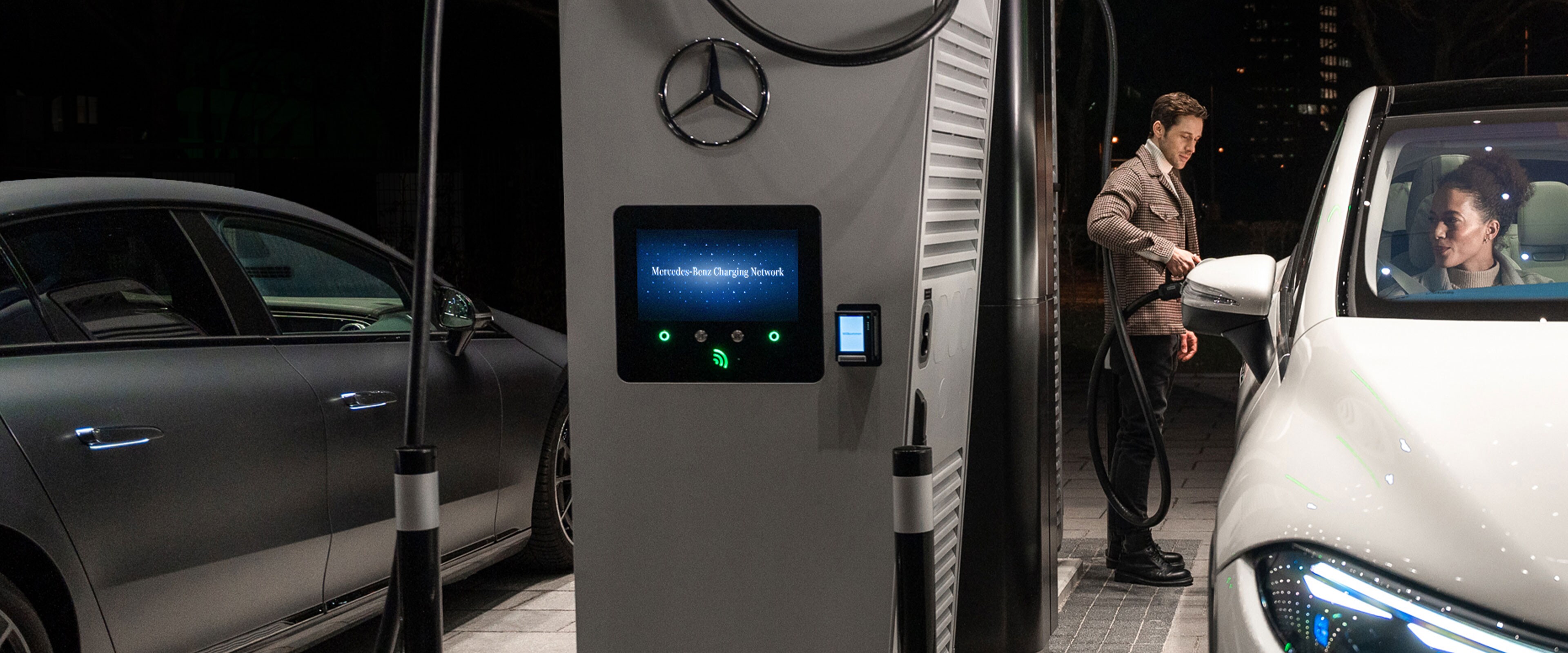 Laden unterwegs mit MB.CHARGE Public (vormals Mercedes me Charge).
