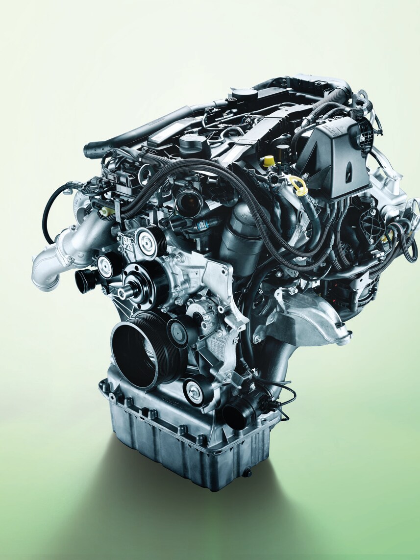 Tauschteile eines Mercedes-Benz Fahrzeugs.