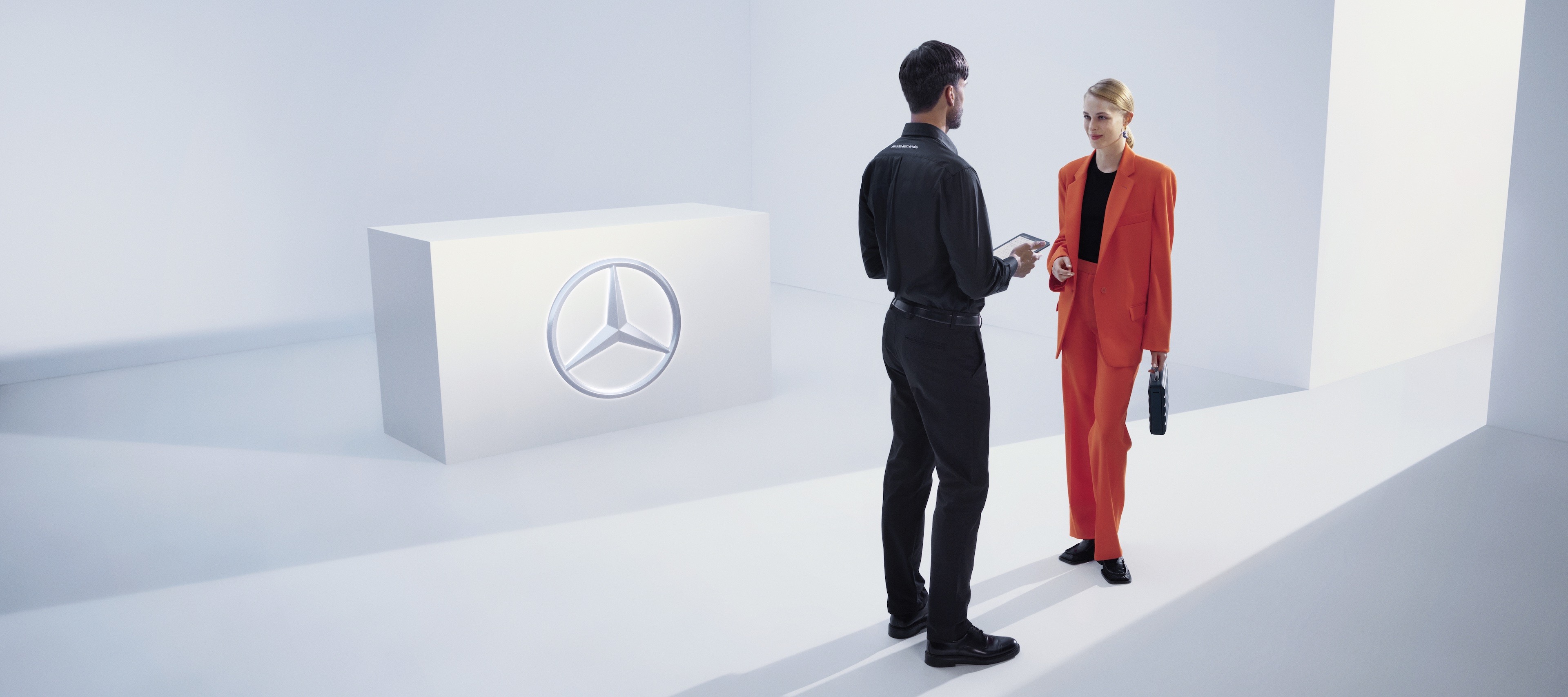 Rücknahme und Entsorgung | Mercedes-Benz Informationen zur Rücknahme und Entsorgung von Altfahrzeugen, Elektro-/Elektronikaltgeräten, Altbatterien und Altöl.