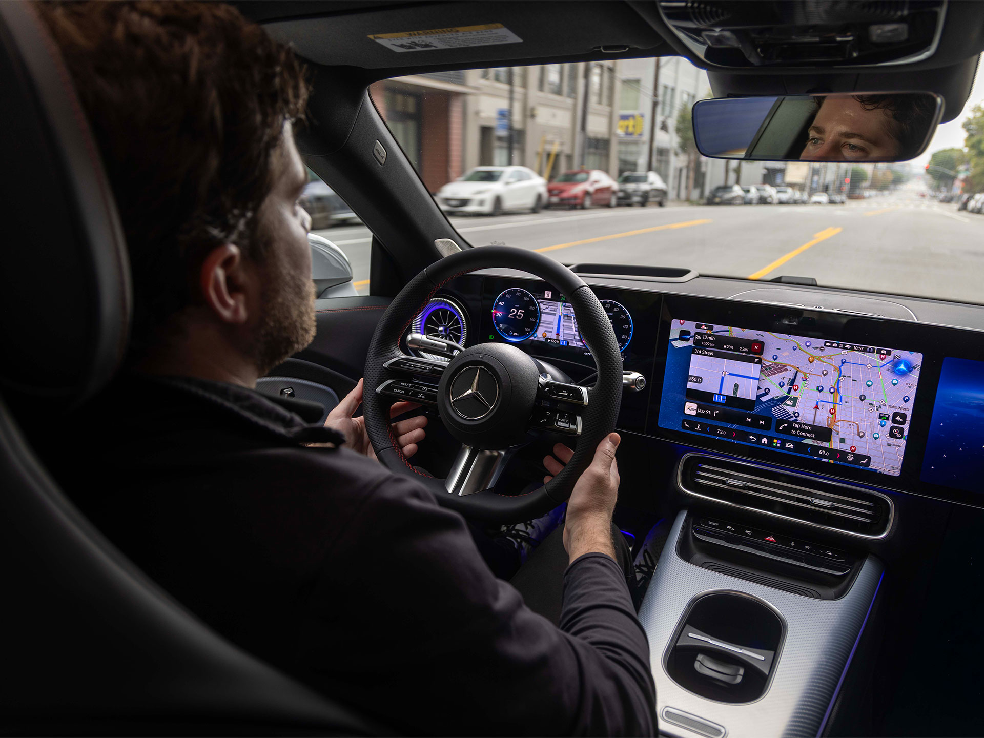 MB.DRIVE | Automatisiertes Fahren & Assistenzsysteme | Mercedes-Benz Das Cockpit eines Mercedes-Benz Fahrzeugs.