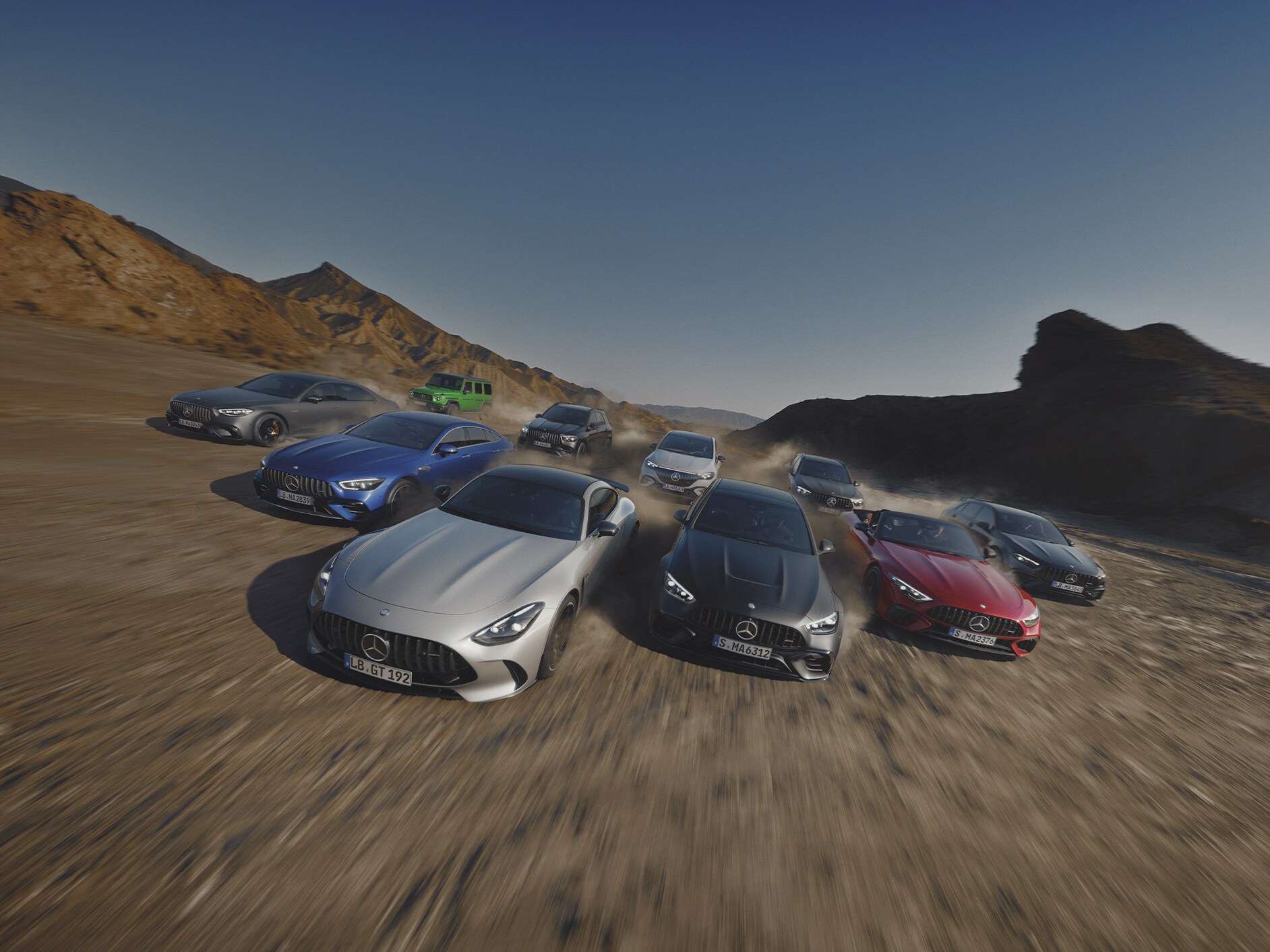 Gruppe von Mercedes-AMG Fahrzeugen.