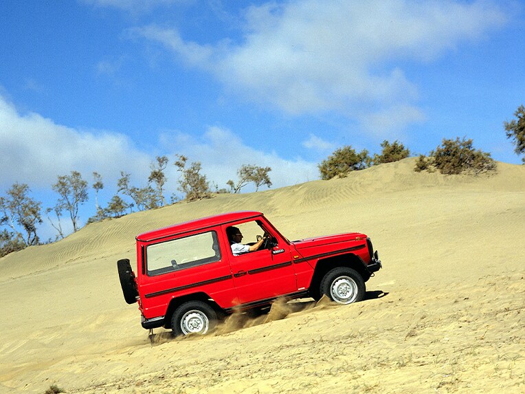 Mercedes-Benz G-Modell in der Wüste.