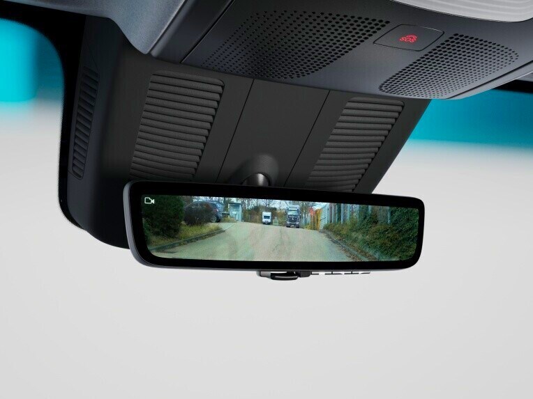 Der Digitale Innenspiegel im Mercedes-Benz eSprinter Kastenwagen.
