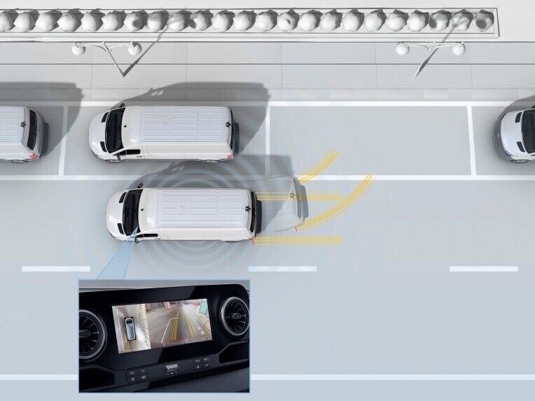 Das Park-Paket mit 360°-Kamera des Mercedes-Benz eSprinter Kastenwagen.