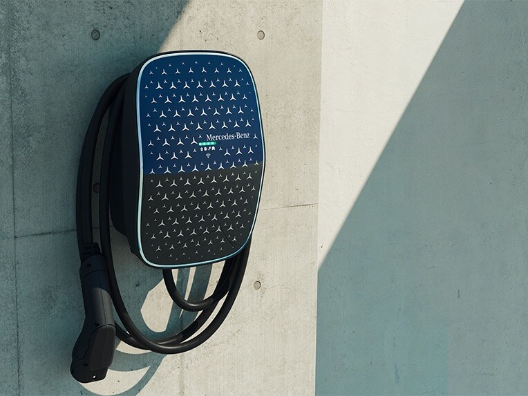 Die Mercedes-Benz Wallbox Home ist die komfortable Lademöglichkeit für Mercedes-Benz Elektrofahrzeuge.