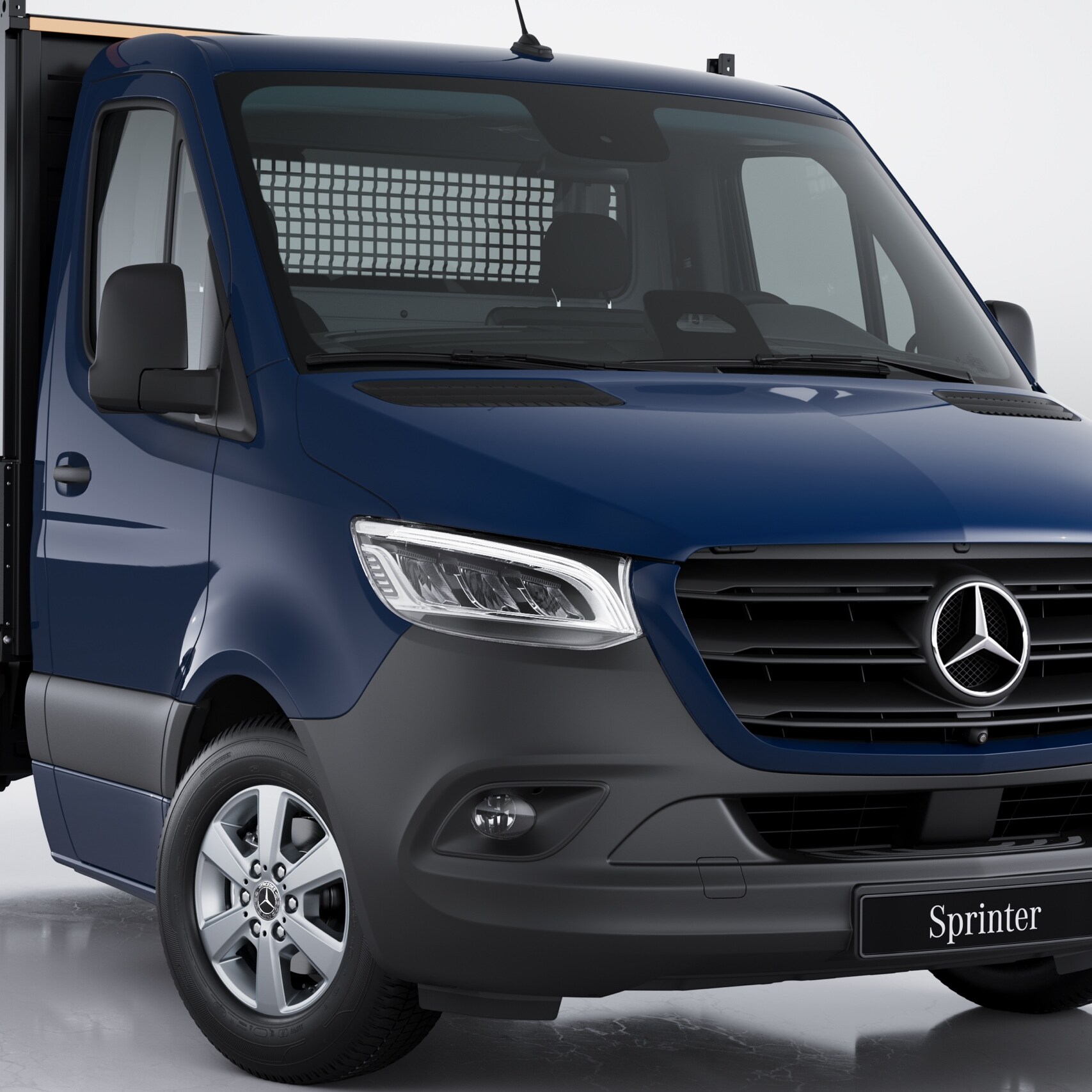 Das Exterieur des Mercedes-Benz Sprinter Pritschenfahrzeugs.
