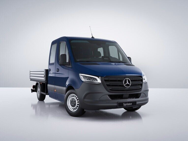 Das Mercedes-Benz Sprinter Pritschenfahrzeug mit Alu-Bordwänden.