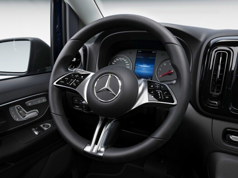 Das Automatikgetriebe 9G-TRONIC besitzt 9 Gänge, die die Motordrehzahlen in jeder Fahrsituation möglichst niedrig halten.