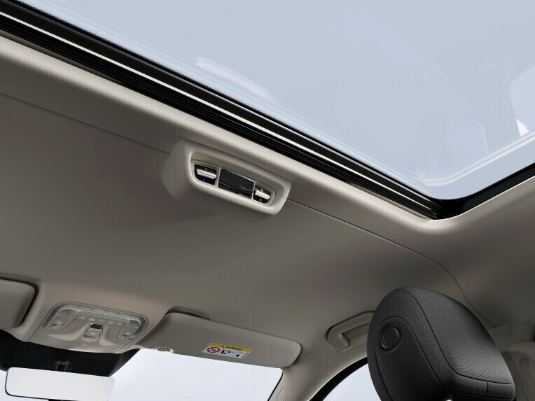 Die halbautomatisch geregelte Klimaanlage TEMPMATIC im Fond verwöhnt Ihre Mitfahrer im Fond mit angenehmem Klimakomfort.