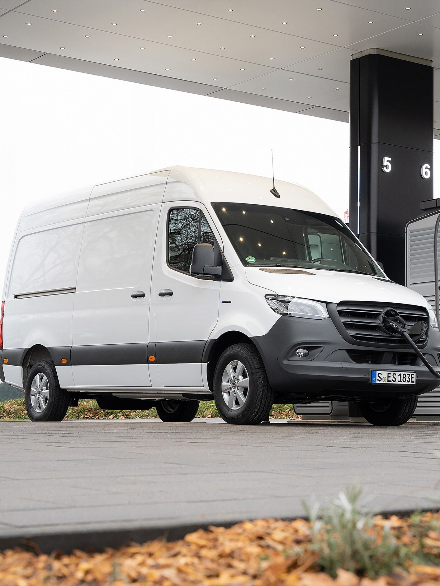 Laden unterwegs mit MB.CHARGE Public.