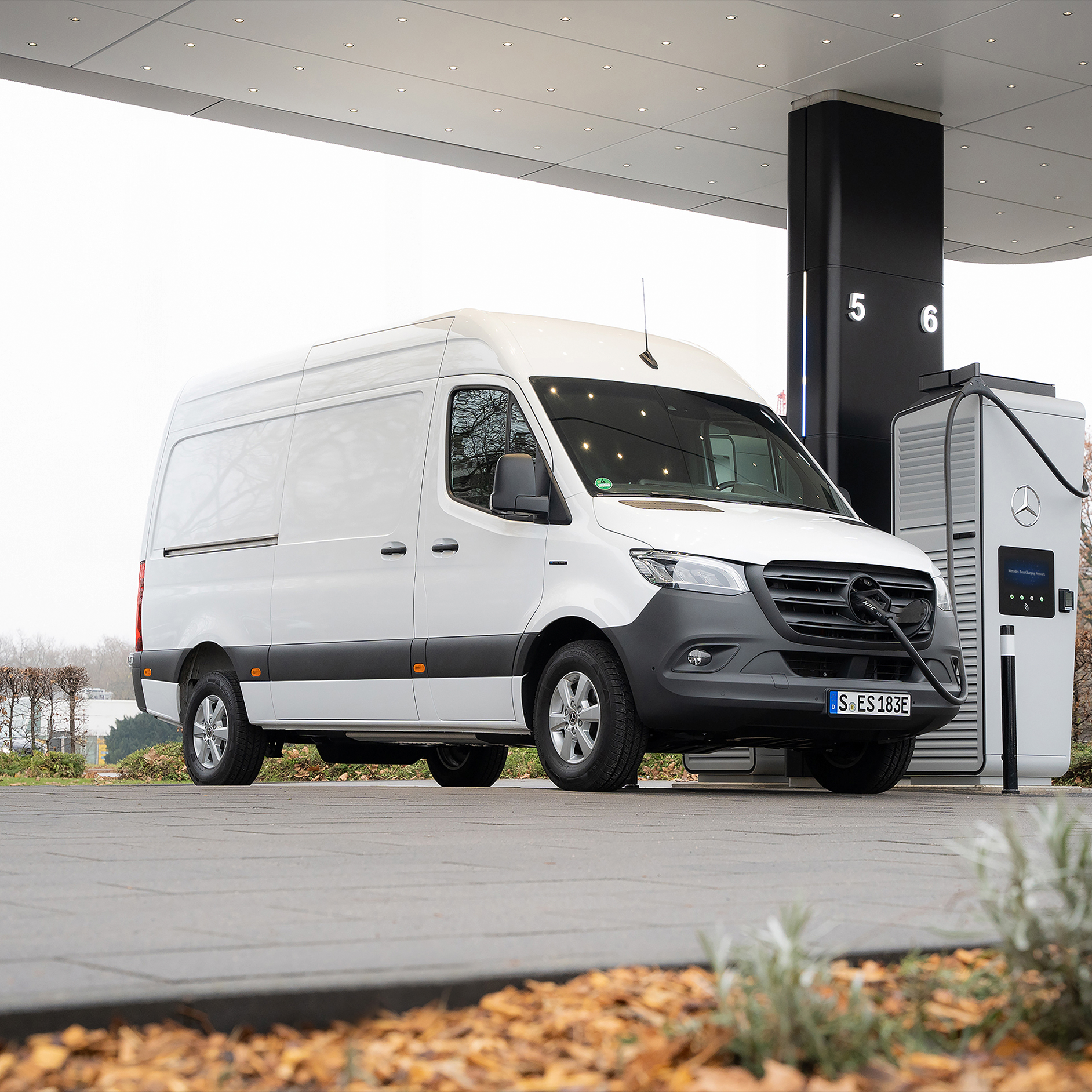 Öffentliches Laden | Laden | Mercedes-Benz Vans Laden unterwegs mit MB.CHARGE Public.
