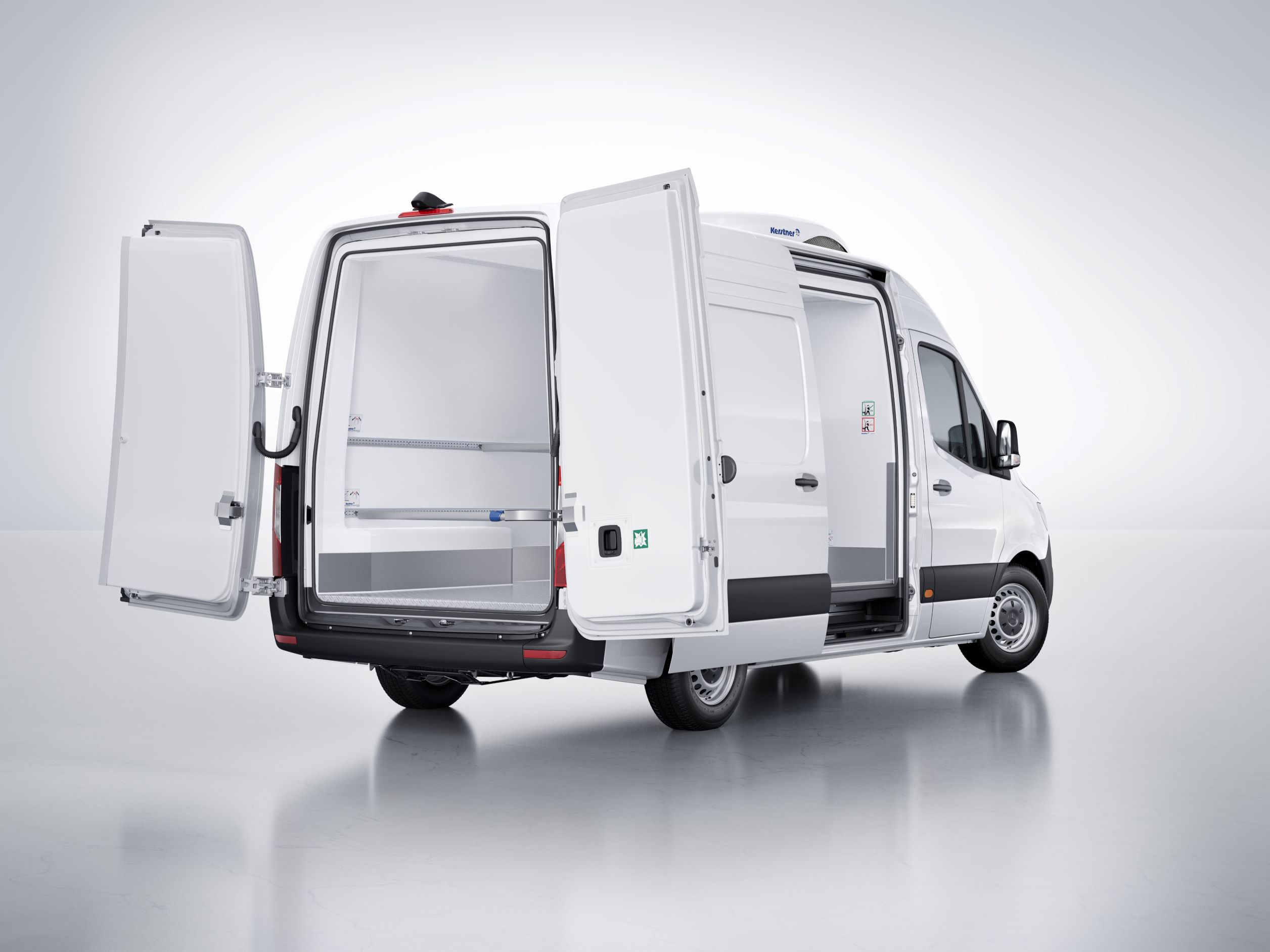 Sprinter mit isothermem und gekühltem Integralcontainer von Kerstner I Mercedes-Benz The Sprinter with isothermal-refrigerated integrated container.