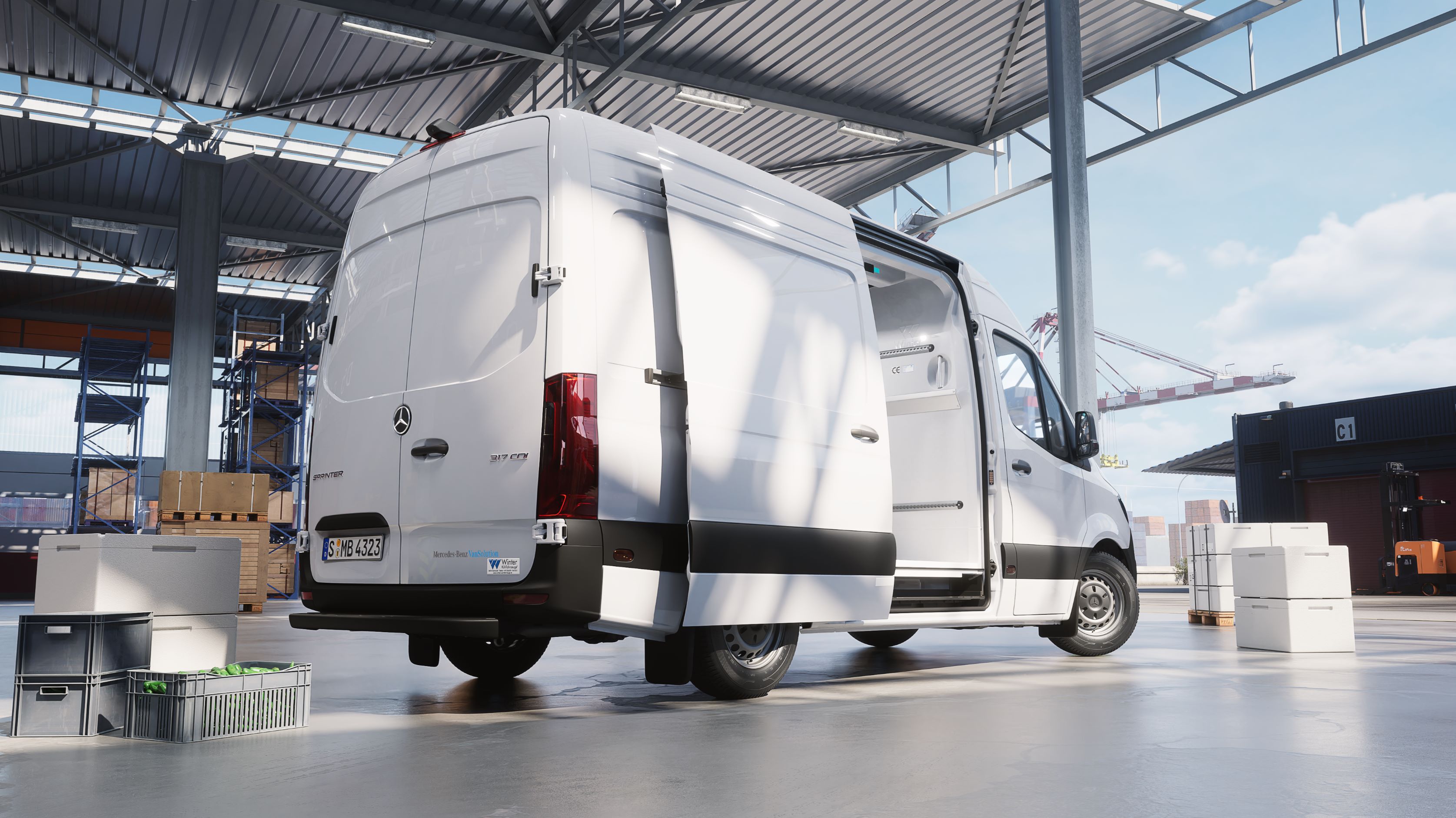 VanSolution | Sprinter | Mercedes-Benz The Sprinter with isothermal-refrigerated integrated container by Winter.